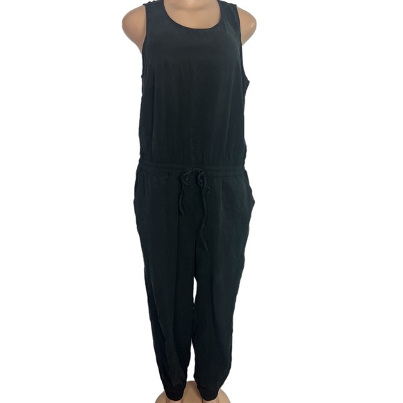 Banana Republic Black Cuffed Jumpsuit - Picture 2 of 8